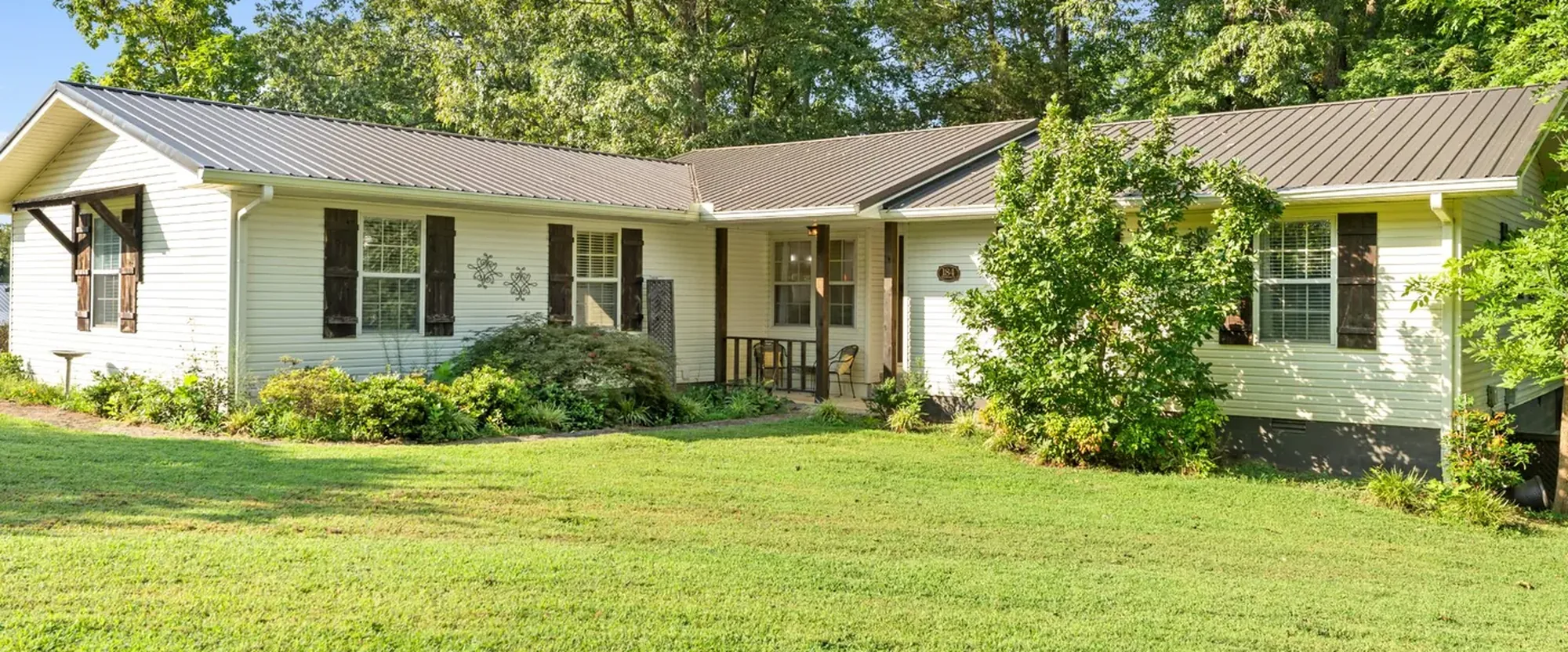 184 Beechview Drive, a single storey house behind its front lawn
